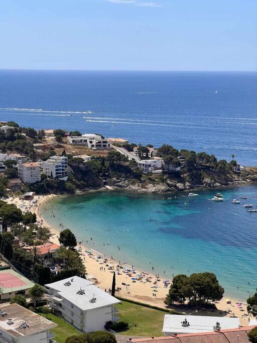 Con Piscina Sobre La Almadrava Villa Rosas