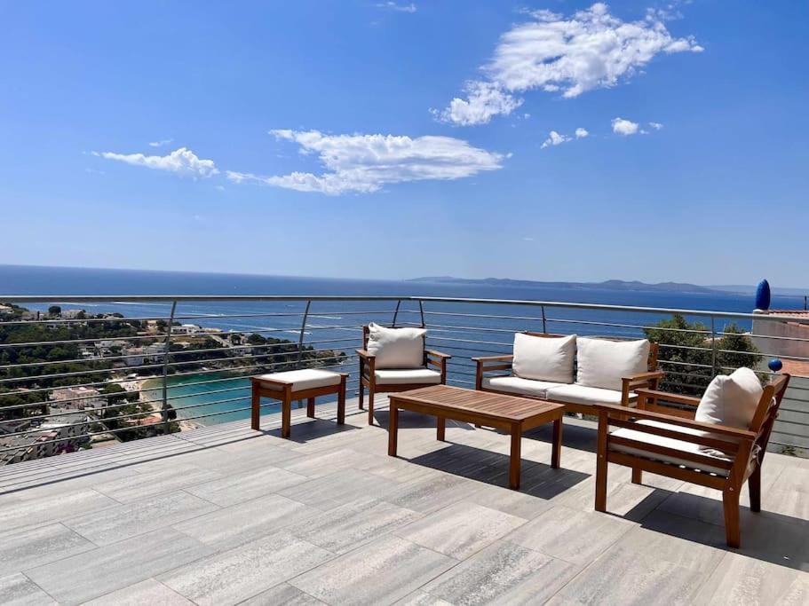Con Piscina Sobre La Almadrava Villa *